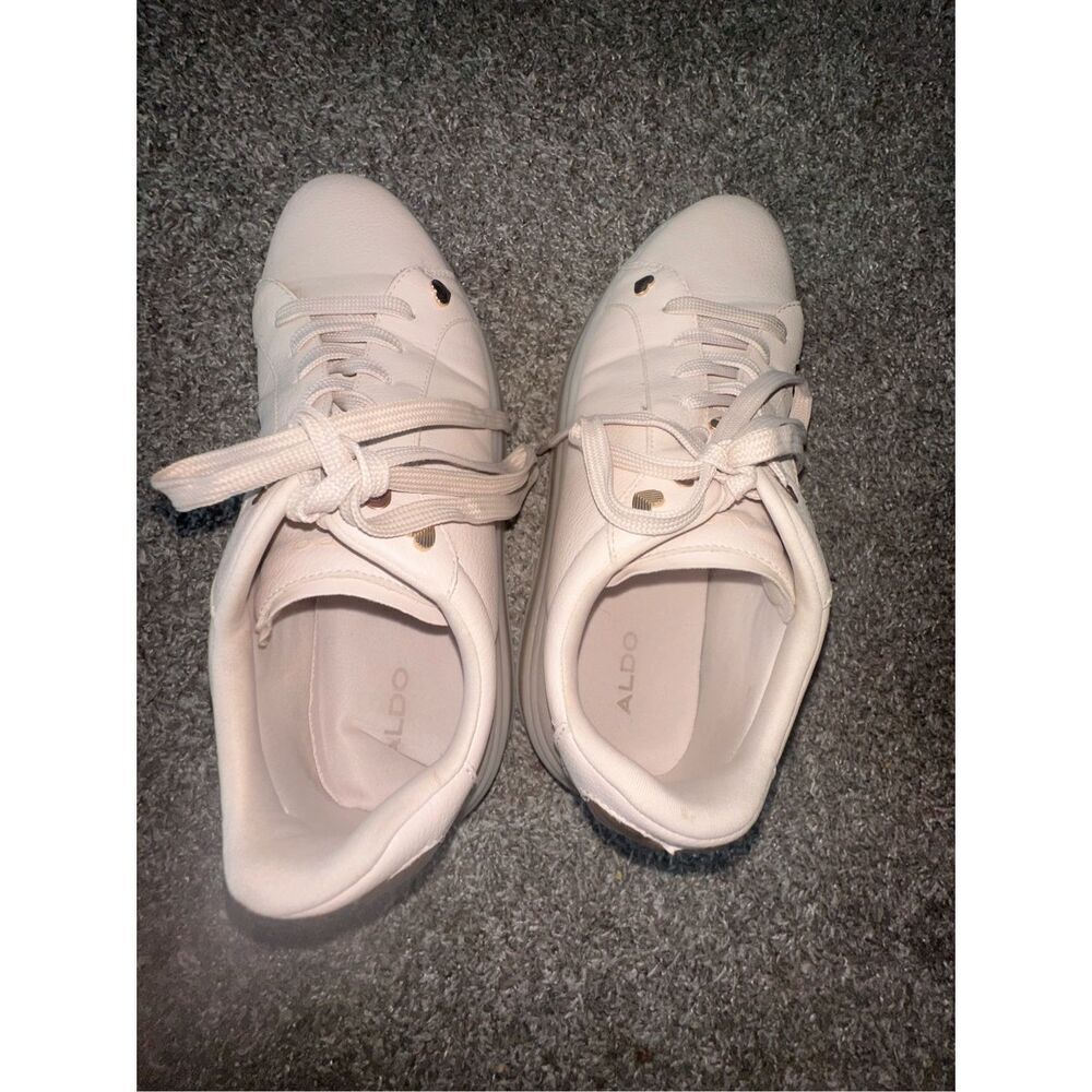 Aldo’s RoseCloud Pink Heart Low Top - Picture 5 of 7